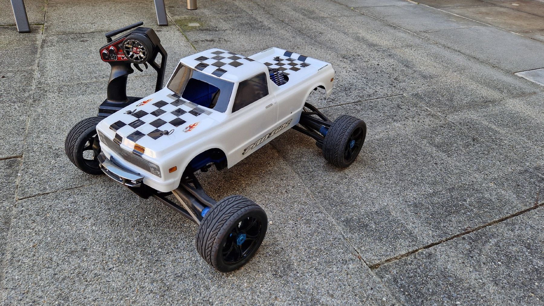Traxxas Modellismo RC: Traxxas Revo 3.3  – Usato da Strengelbach venduto da 90Andi