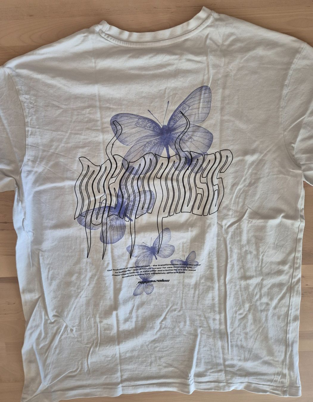 T-shirt: MJ Gonzales oversized Shirt – Usato da Trogen venduto da Monk3yWear 1