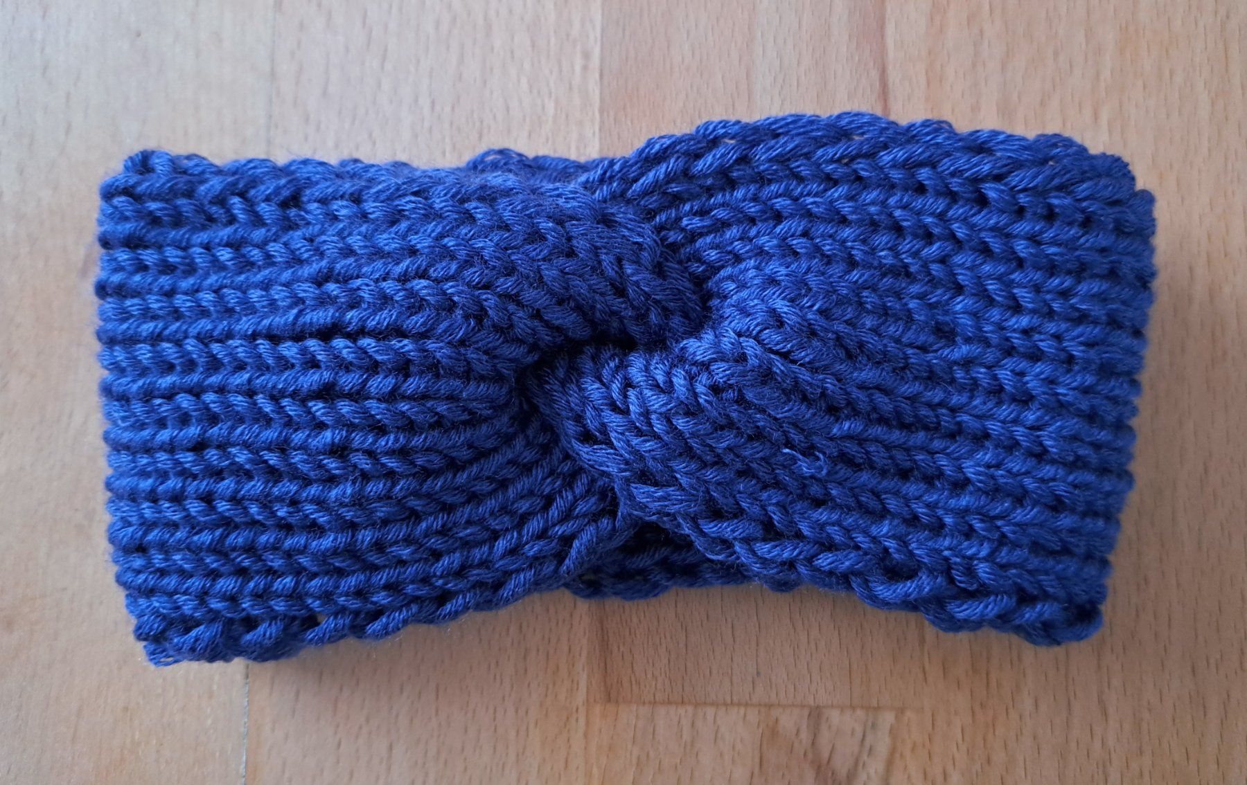 Hüte, Mützen & Caps: Schönes handgestricktes Stirnband – Neu (gemäss Beschreibung) aus Waldenburg von Sysilu