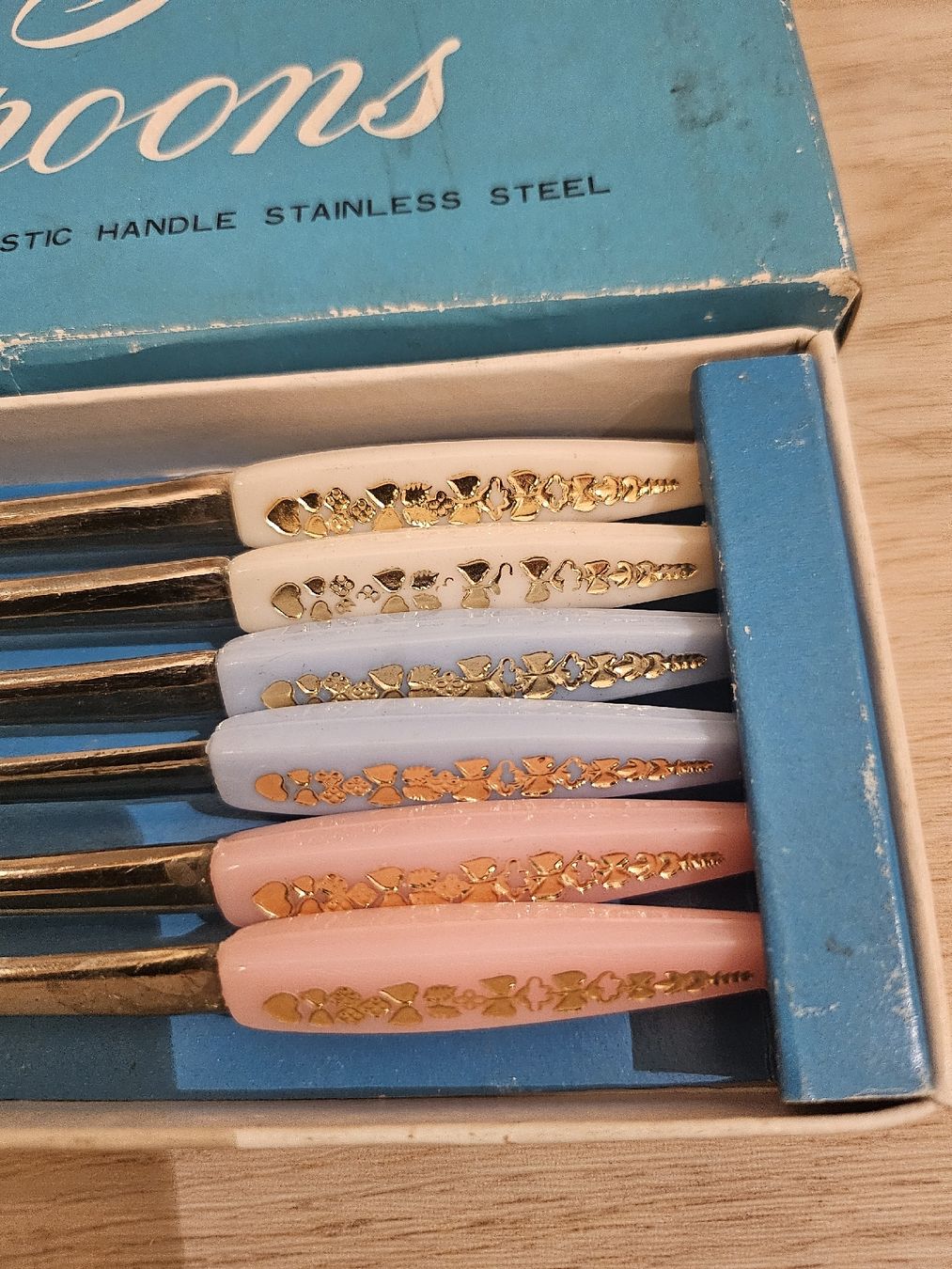 Löffel: 6 Cuillères Longues Vintage Anses Plastique Doré – Gebraucht aus La Joux FR von car_ck96 1