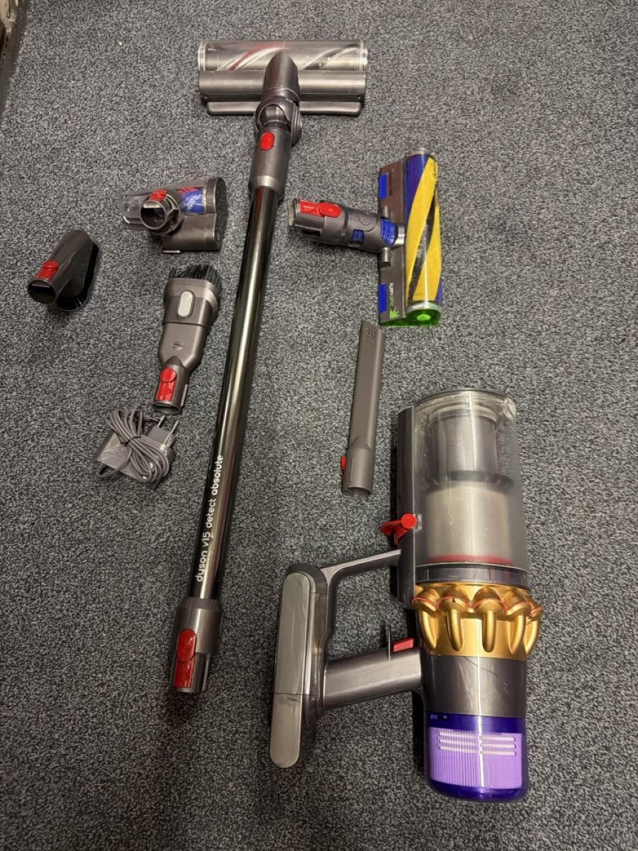 Dyson Aspirapolveri & Accessori: Dyson v15 detect absolute  – Usato da Landquart venduto da Nnf007 3