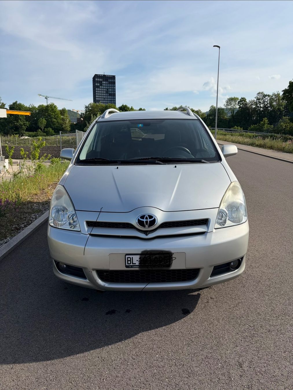 Toyota Automobili: Toyota corola verso – Usato da Pratteln venduto da Omega102