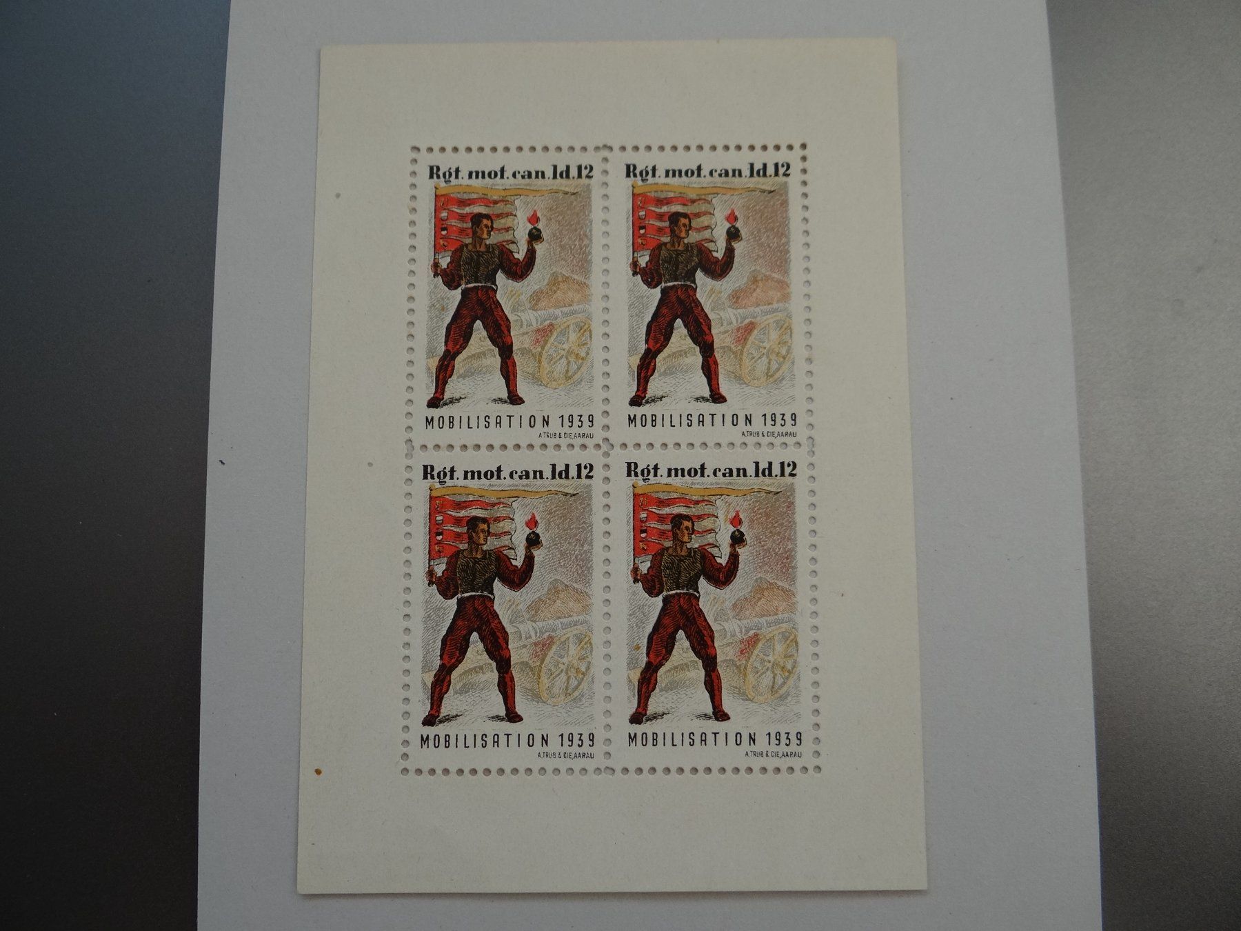Tutti i francobolli: Block Rgt.Mot.can.1d.12 postfrisch** ab CHF 1.-- – Nuovo (secondo la descrizione) da Kriens venduto da Na4