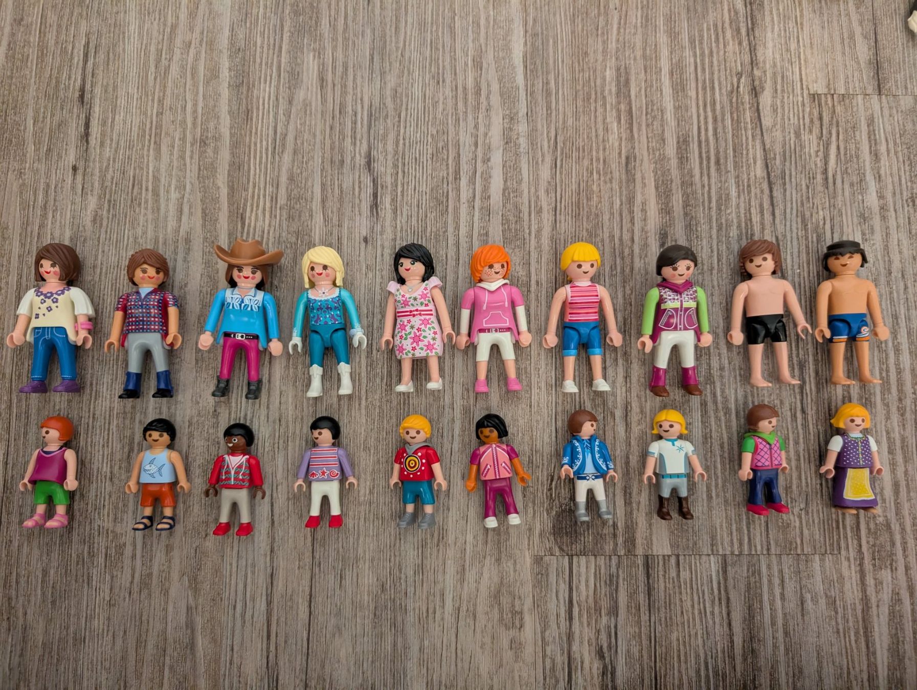 Playmobil Spielzeuge: Playmobil diverse Figuren - 20 Stück – Gebraucht aus Aarberg von fosta