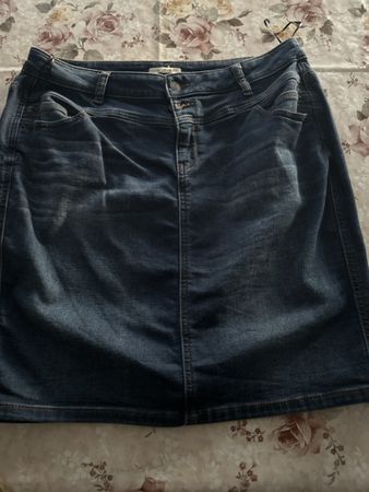 Stylischer Jeansrock Esprit Gr. 40,neuwertig!