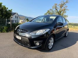 Mazda 2 1.5 Sport schwarz 5-türig