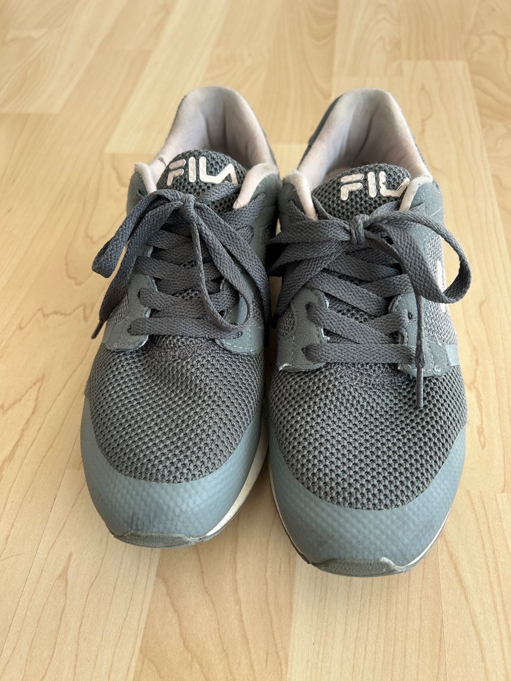 Fila Scarpe da donna: Fila Sneaker grau – Usato da Rudolfstetten venduto da lori_96 1