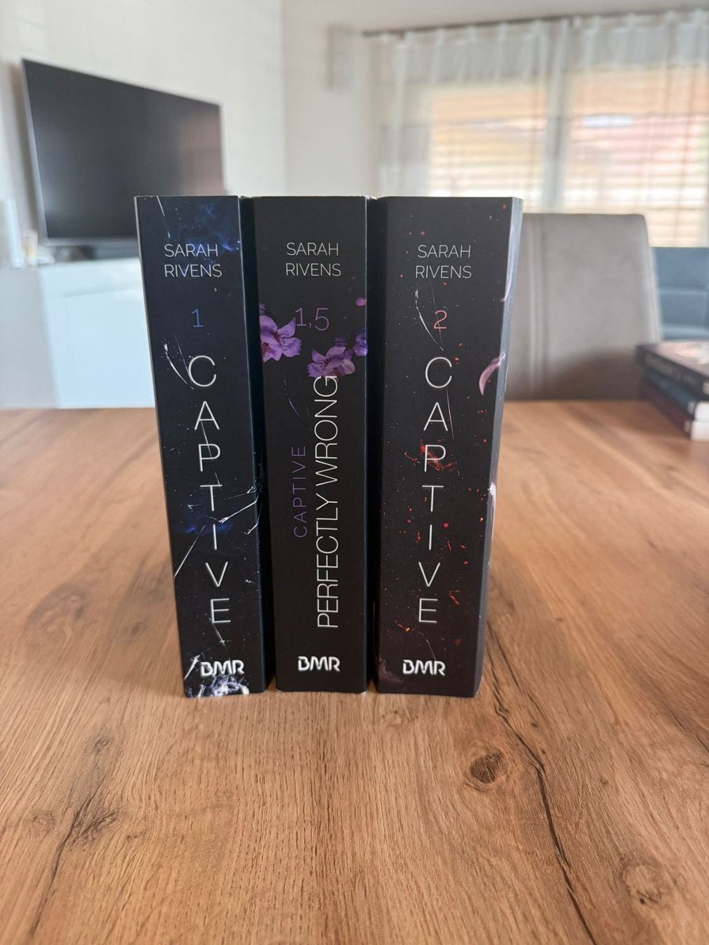 Libri: Série complète de "Captive", du tome 1 à 2, de Sarah Rivens  – Nuovo (secondo la descrizione) da Saxon venduto da dac_s9lz 2