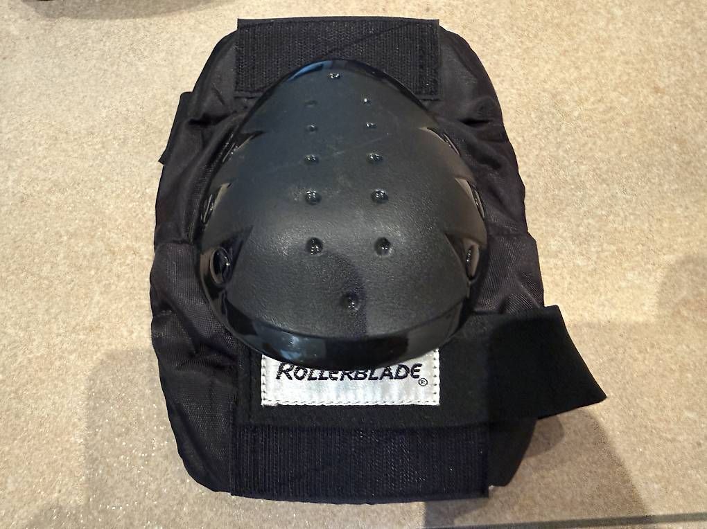 Protezioni & Imbottiture: Inlineskates Schoner Protektoren Grösse M von Rollerblade – Usato da Sirnach venduto da andreasbr74 1