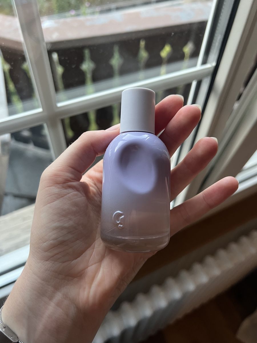 Parfum & Eau de Toilette: Glossier You  – Gebraucht aus Näfels von nat_y6ms