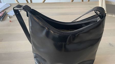 NAVYBOOT Damentasche schwarz.