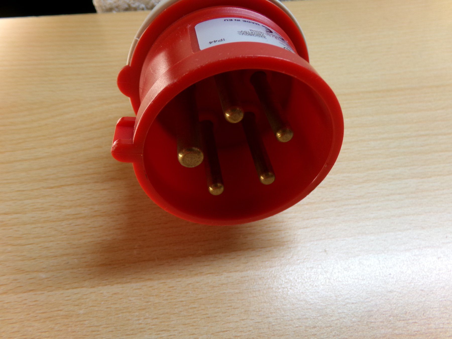 Spine: Stecker CEE16 – Usato da Hombrechtikon venduto da Maloev17 1
