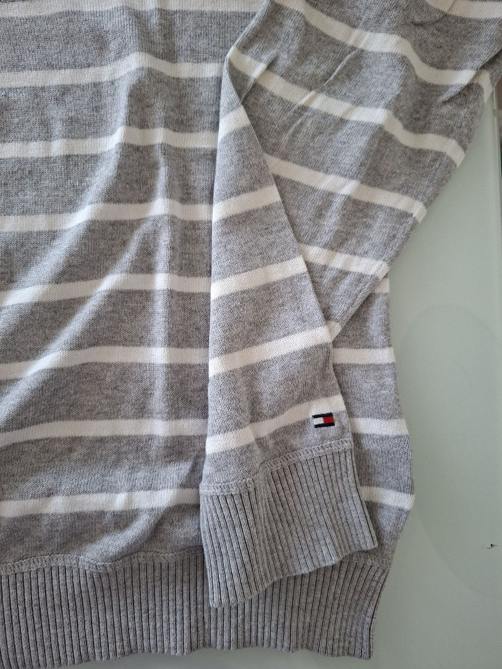 Tommy Hilfiger Maglioni & Felpe: pull Tommy Hilfiger taille M – Usato da Renens VD venduto da ser_j2fn 3