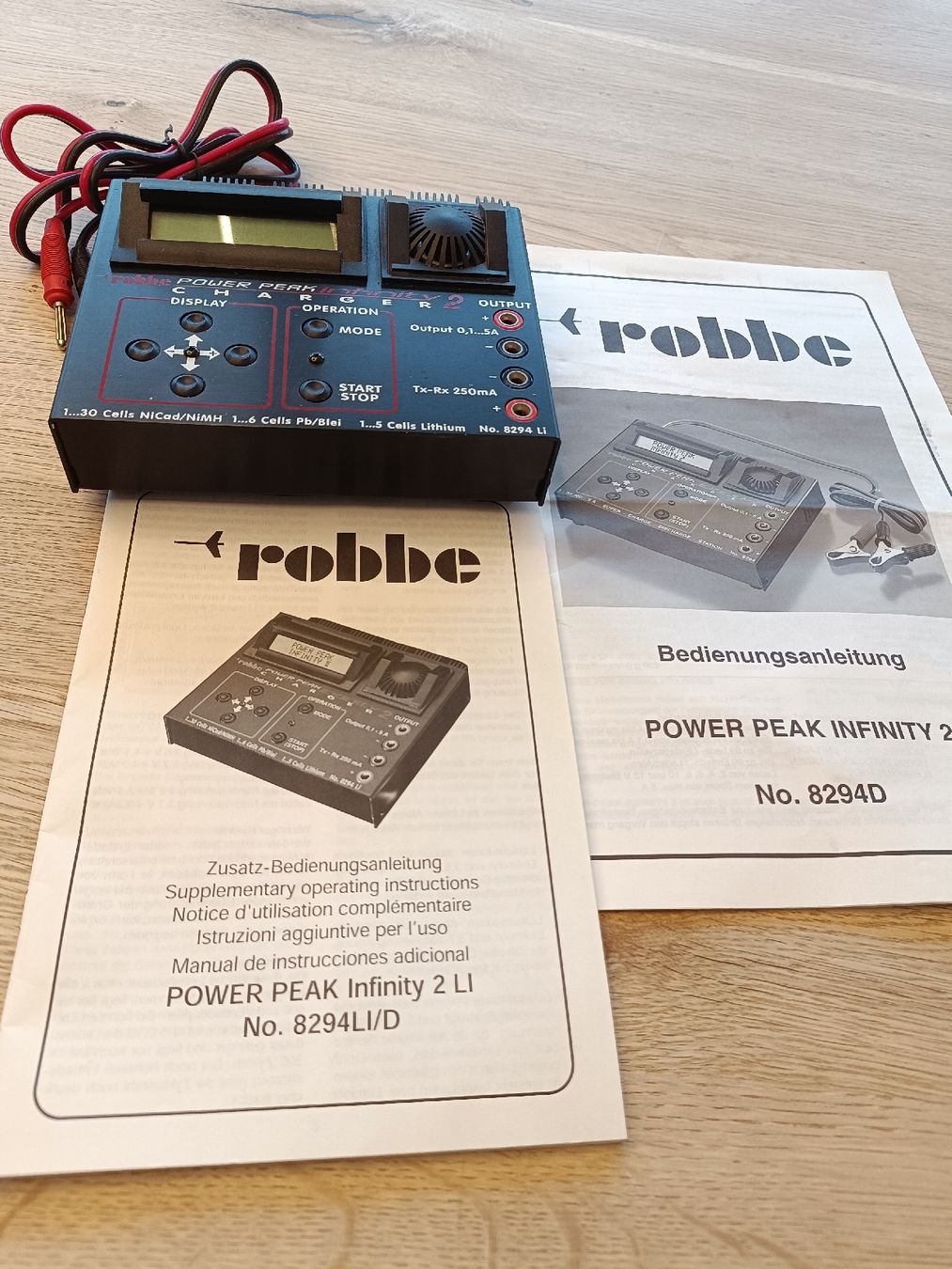 Robbe Batterie, Caricabatterie & Alimentatori: Robbe Power Peak Infinity 2 Ladegerät – Usato da Urnäsch venduto da h5T4