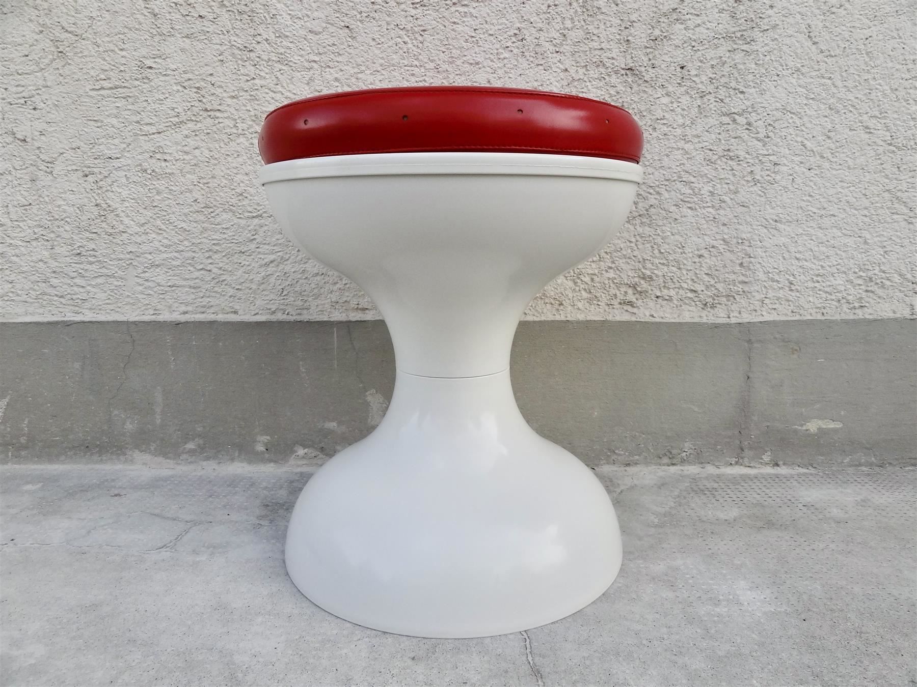Hocker: Badhocker Vintage Tulpenfuss 60er 70er – Gebraucht aus Kerzers von zimmergruen 1
