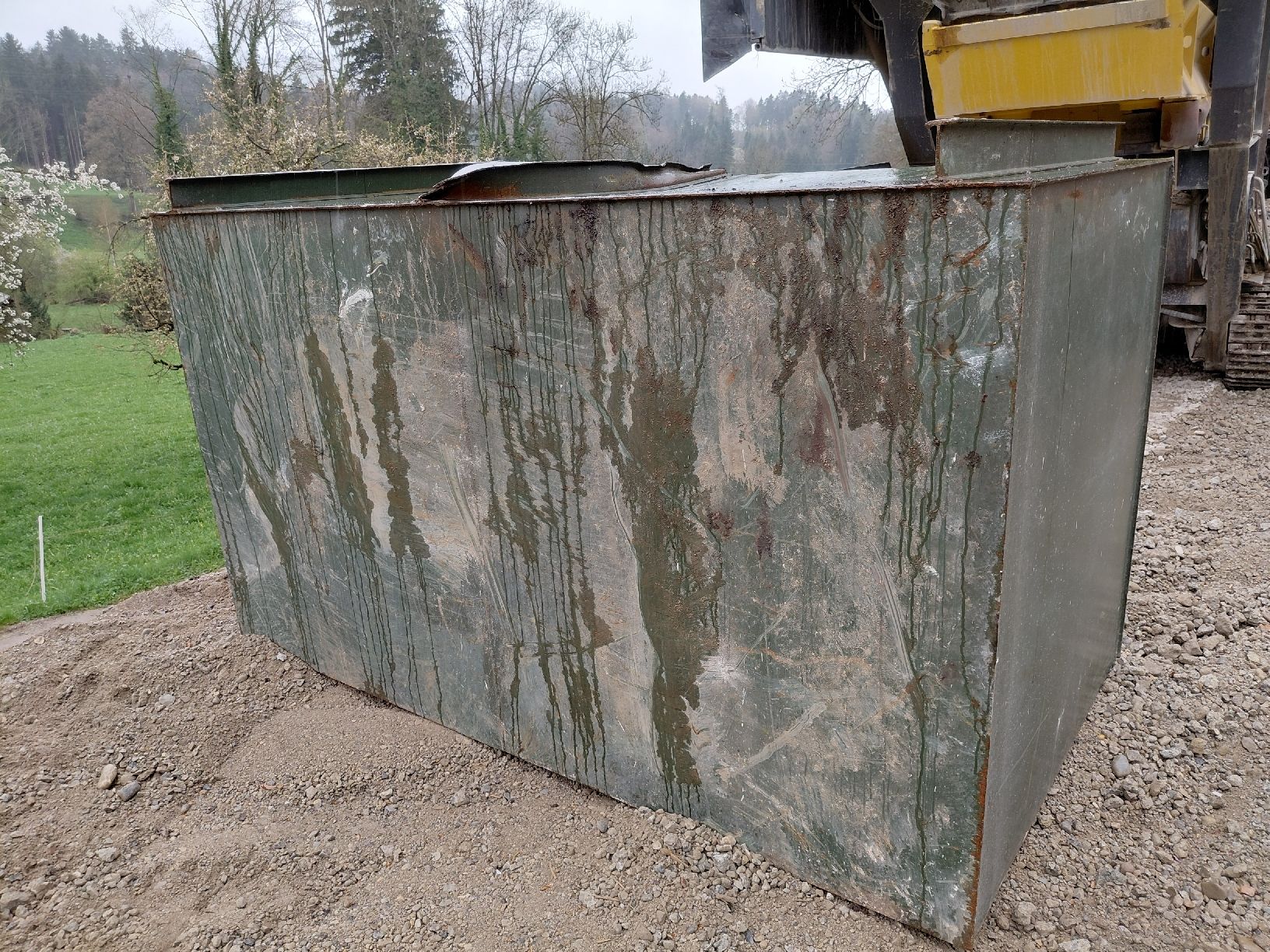 Tränken & Tröge: Wasser oder Oiltank – Gebraucht aus Kirchberg von WehrliRalph