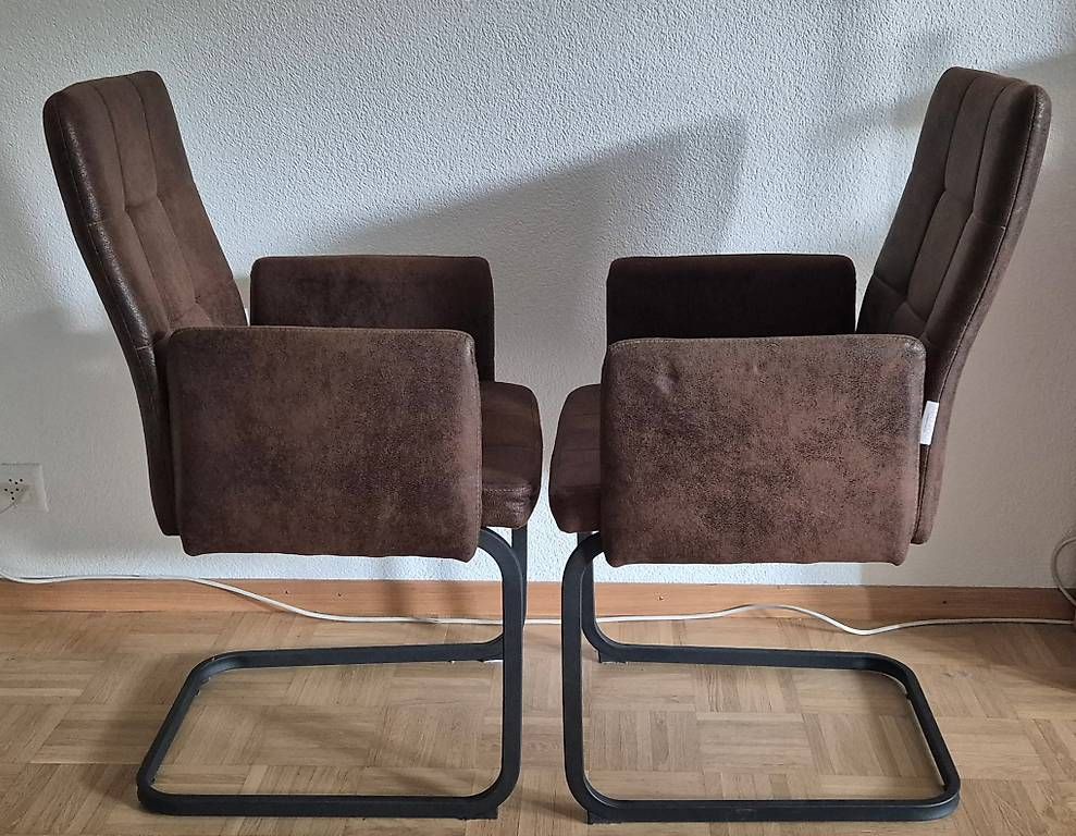 Stühle: 2 Wohnzimmerstühle Braun – Gebraucht aus bern von sommer89 1