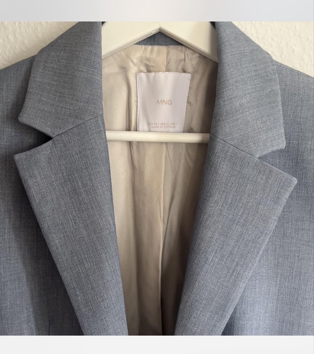 Mango Completi & Tailleur: Light blue/grey Mango blazer 🤍 – Nuovo (secondo la descrizione) da Zürich venduto da jna_265b 1