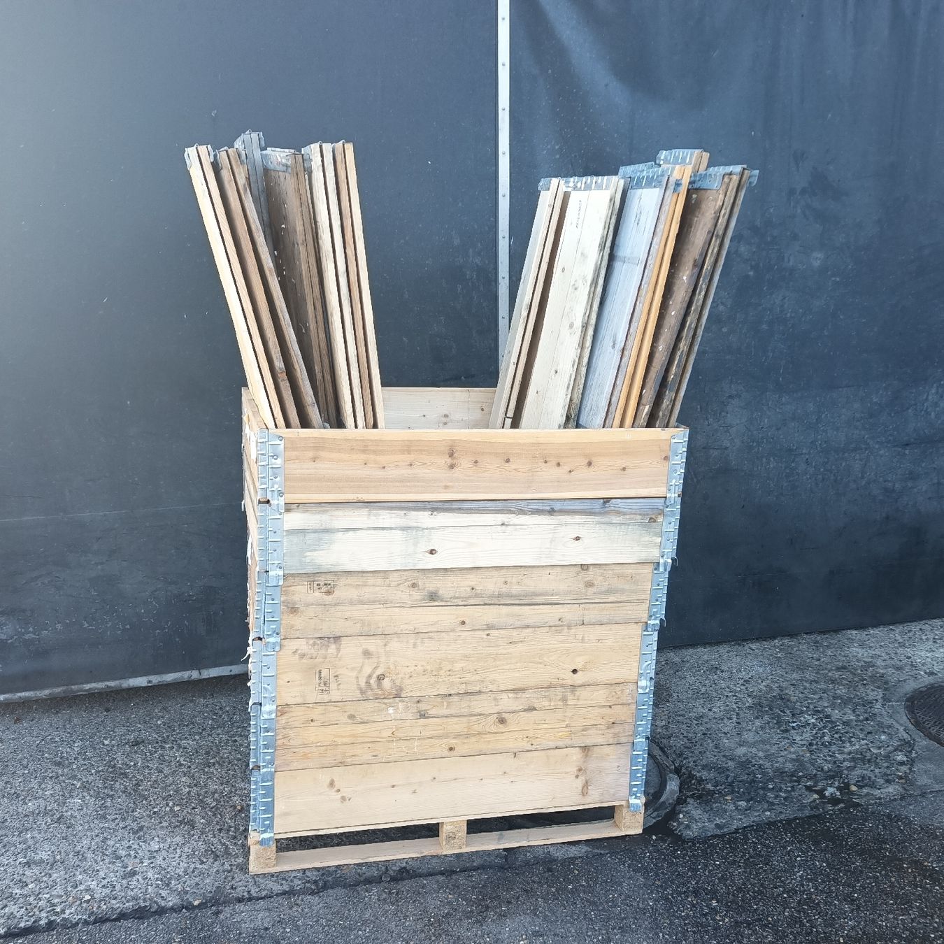 Pallets: Palettenrahmen, Falltrahmen – Usato da Gündisau venduto da Schruuber03 1
