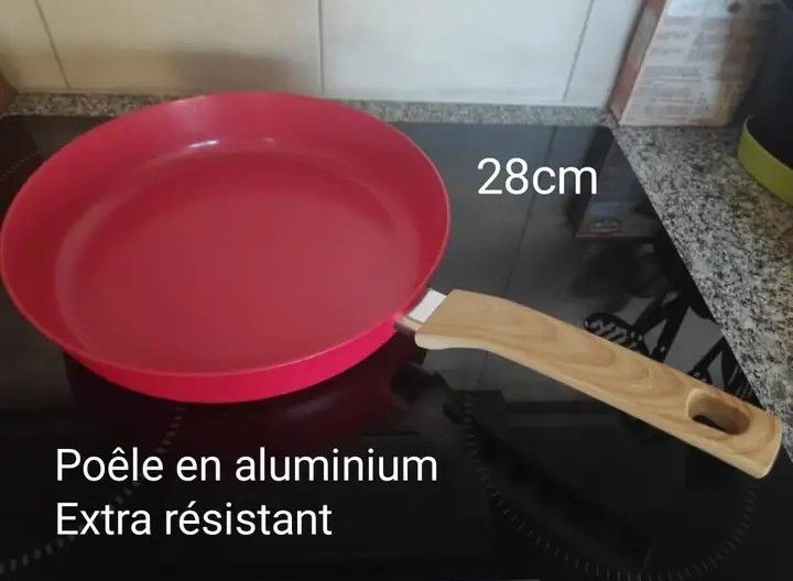 Padelle: Poêle à induction Menastyl, 28 cm, neuve – Nuovo e nell'imballaggio originale da Couvet venduto da fat_kyl7 2
