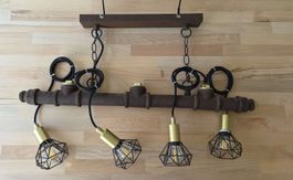 Einzigartige Deckenlampe im Industrial Design mit 4 Birnen