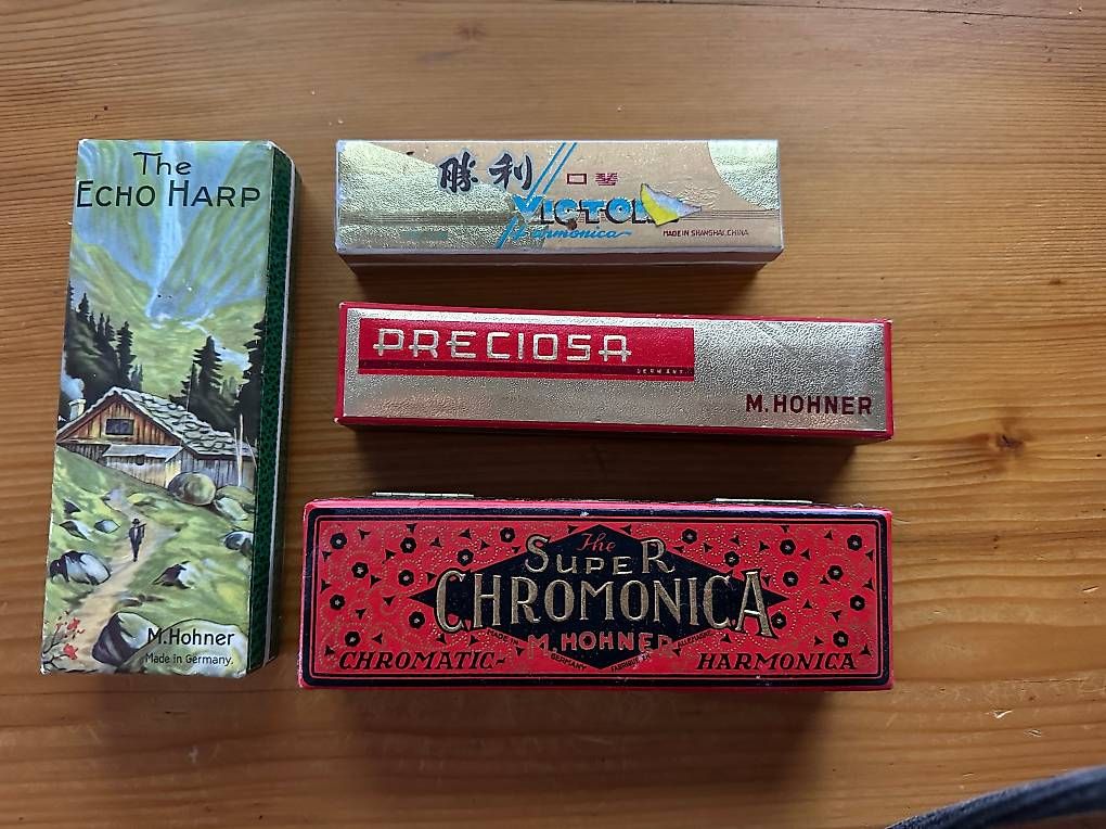 Strumenti musicali: Mundharmonikas – Usato da Thalwil venduto da Pindi