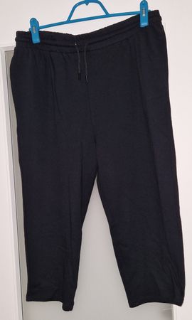 pantalon jogging 3/4  pour femme (Neuf)