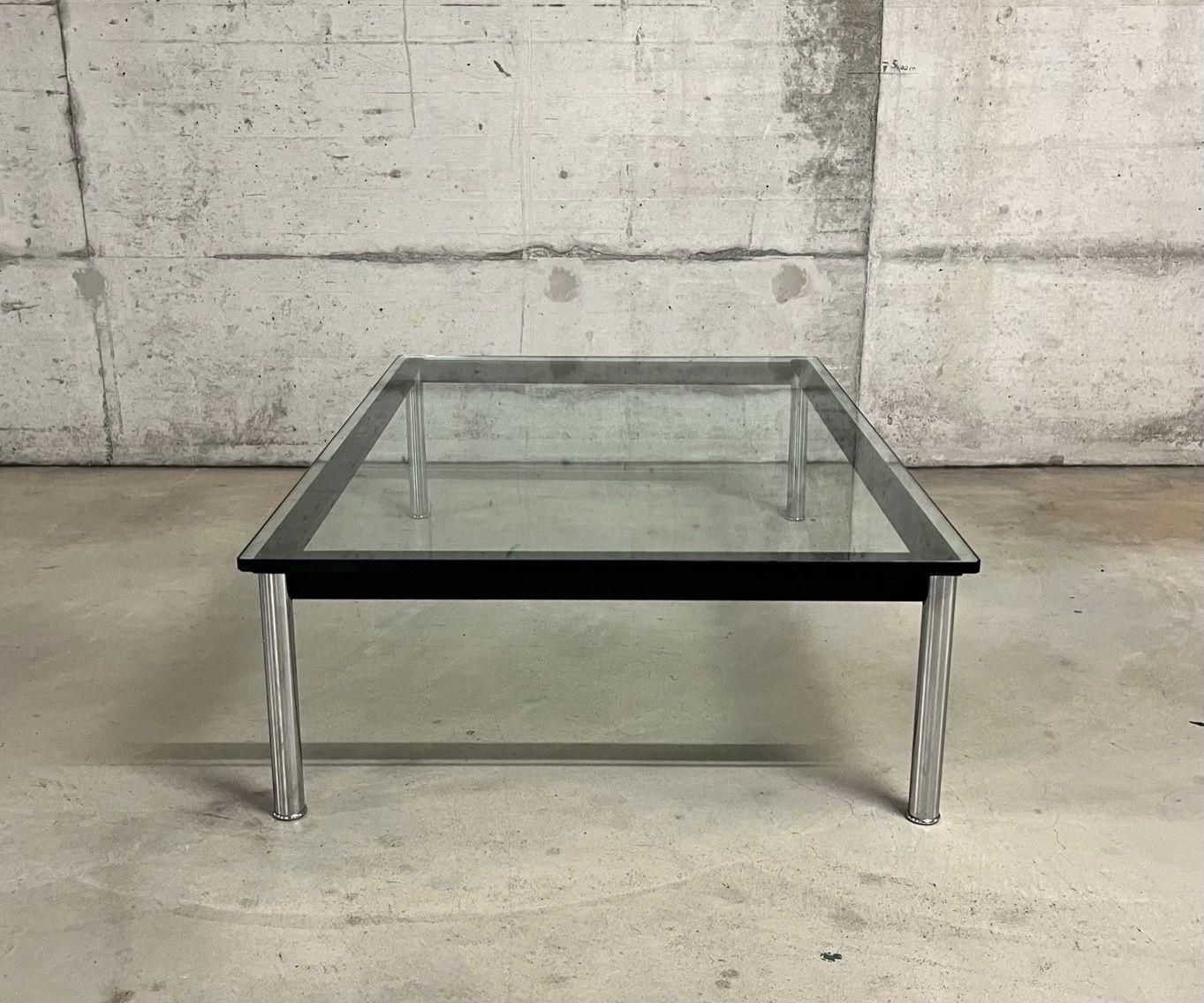 Cassina Tische: couchtisch lc10-p . le corbusier . cassina – Gebraucht aus Basel von Rmo4000 4