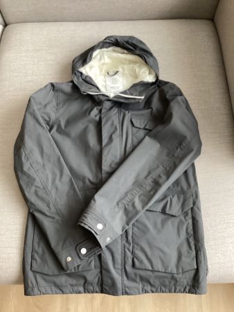 Elvine Übergangsjacke. Dunkelgrau. Grösse M