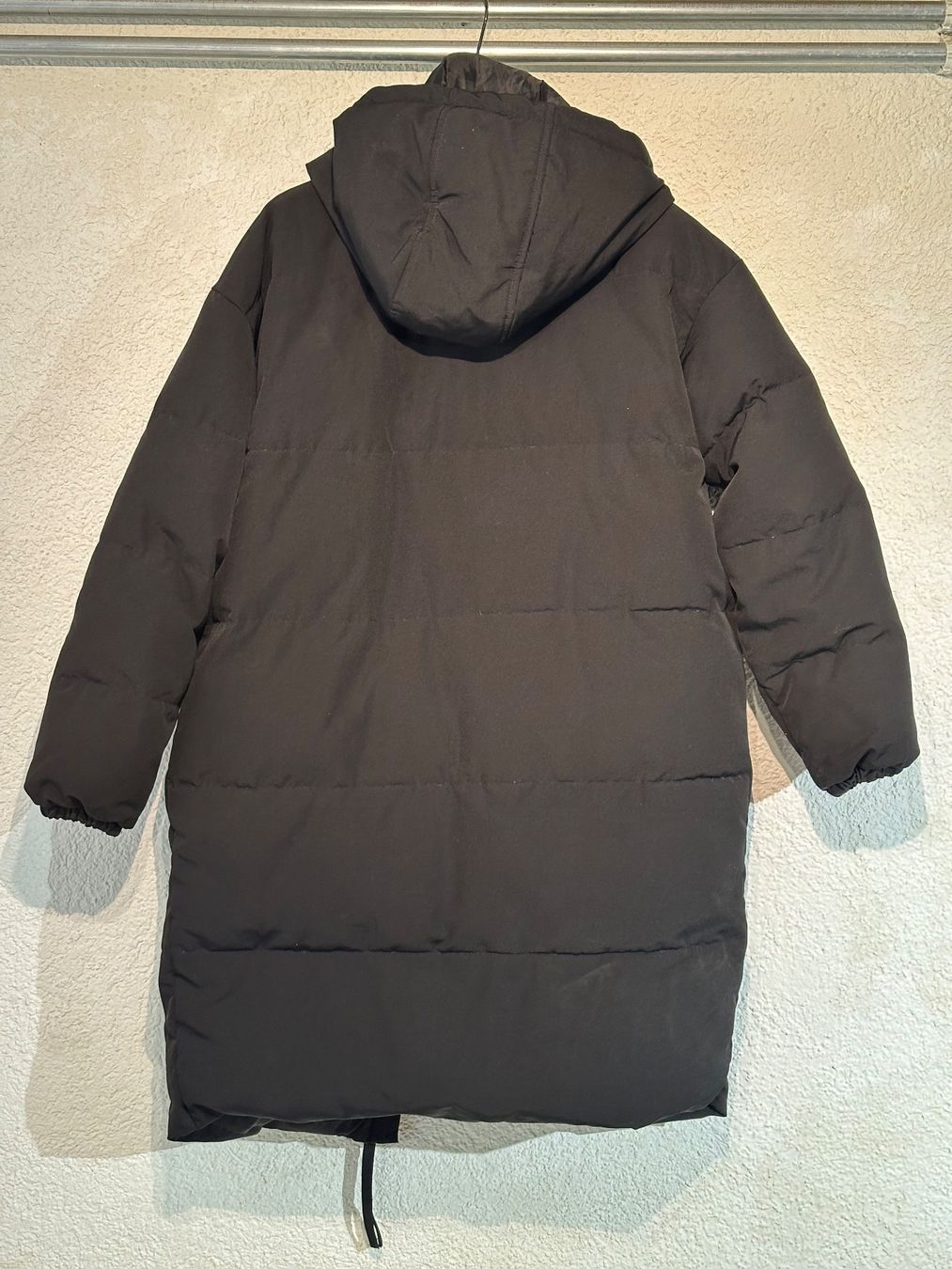 Vero Moda Mäntel: VERO MODA BLACK DOWN COAT – Gebraucht aus Lauterbrunnen von zepa 1