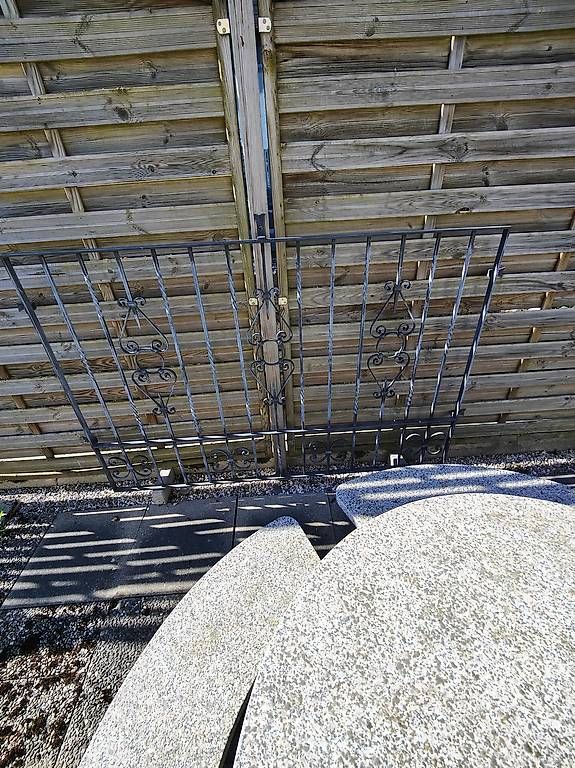 Gitter & Roste: Dekorative Metall-Gitter 123x183 – Gebraucht aus Recherswil von beawuethrich 2