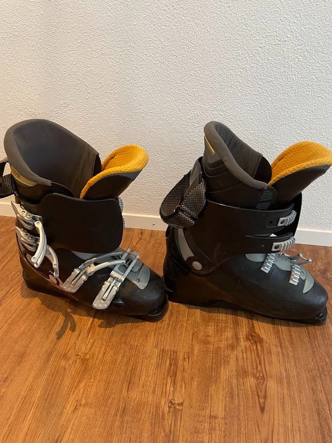 Scarpe da uomo: Skischuhe – Usato da Unterägeri venduto da gai_mj5l