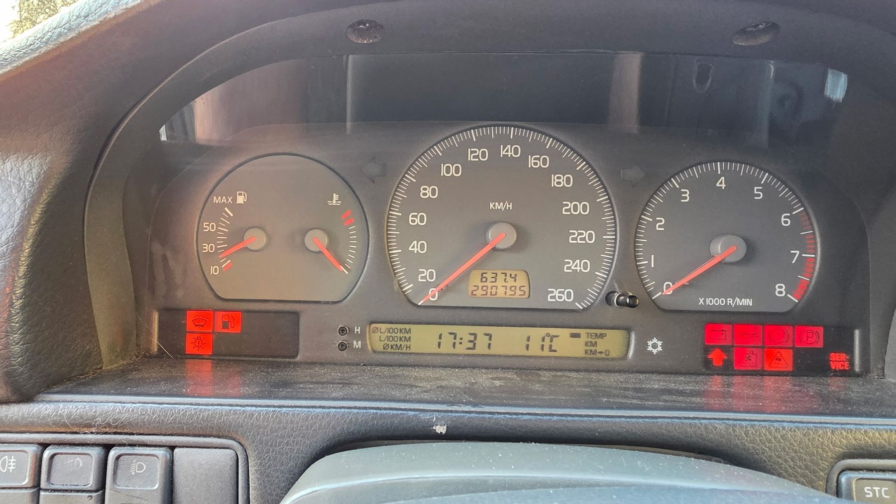 Volvo Automobili: Volvo V70 2.4T – Usato da Oberwil-Lieli venduto da inc_p5ff 5