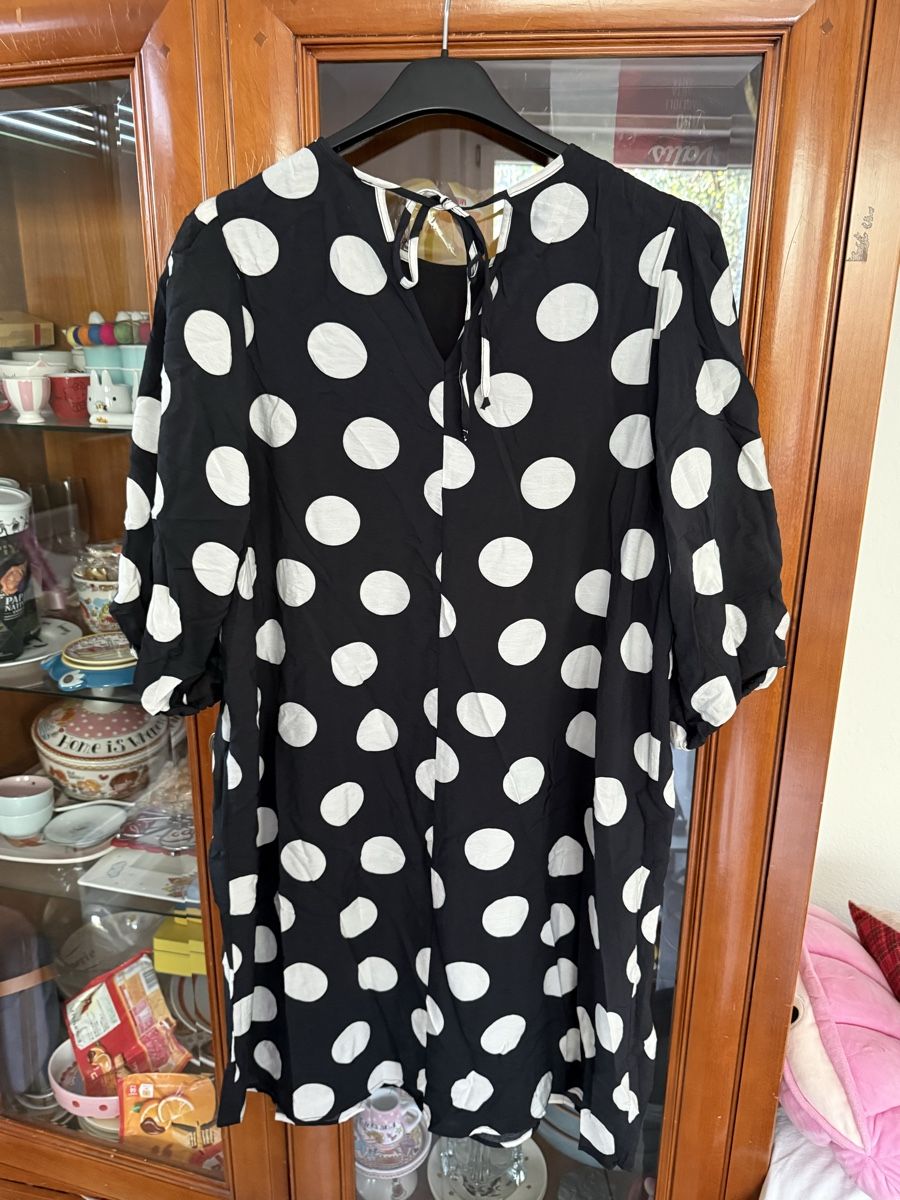 Robes: Dress 44 – D'occasion à Mendrisio par ketolin 2