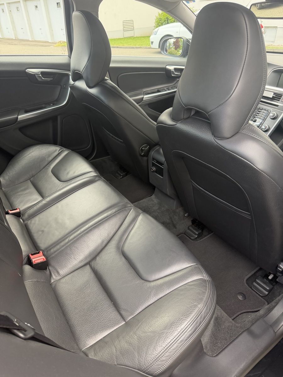 Volvo Automobili: Volvo S60 D4 – Usato da Uzwil venduto da Dalibor_k 9