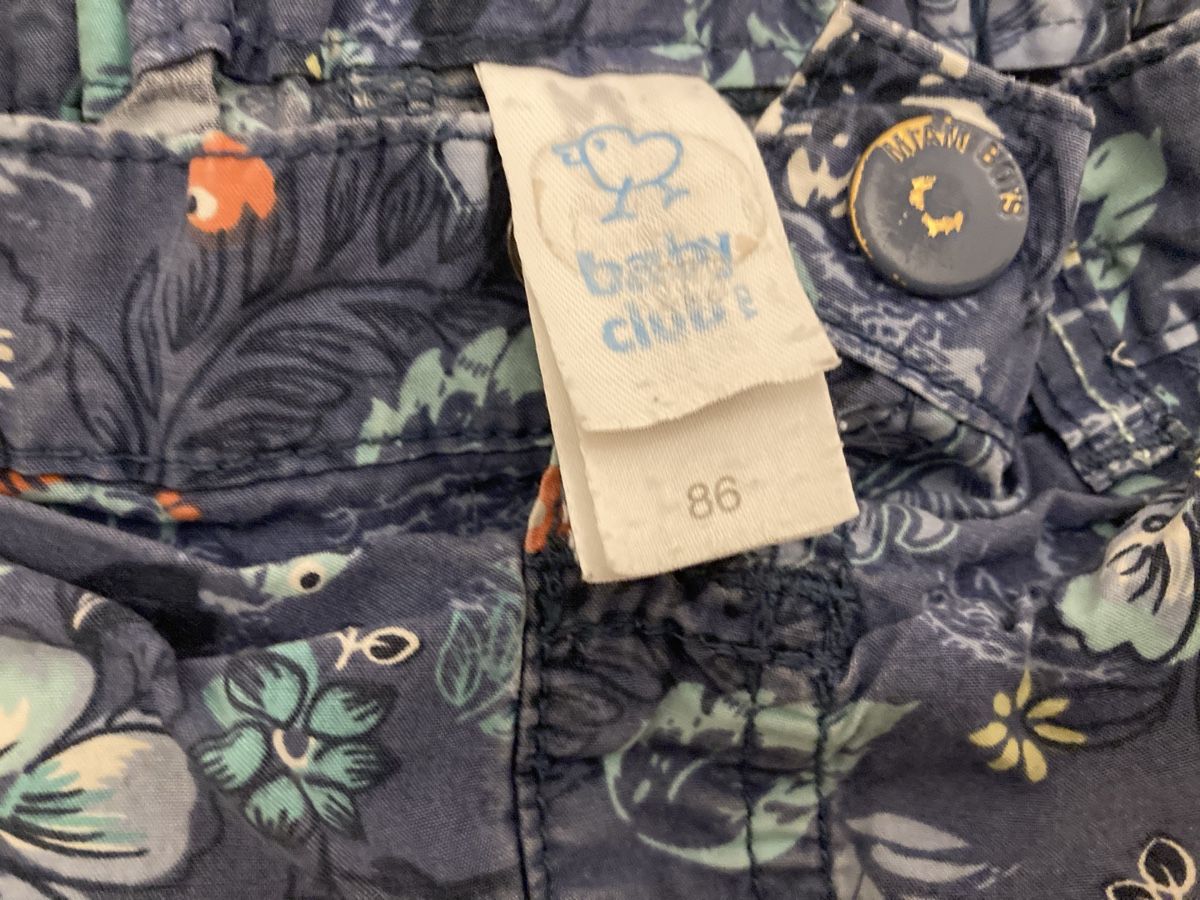Lotti & Set di vestiti: 3 shorts t. 80-86 – Usato da Genève venduto da Eschindler 2