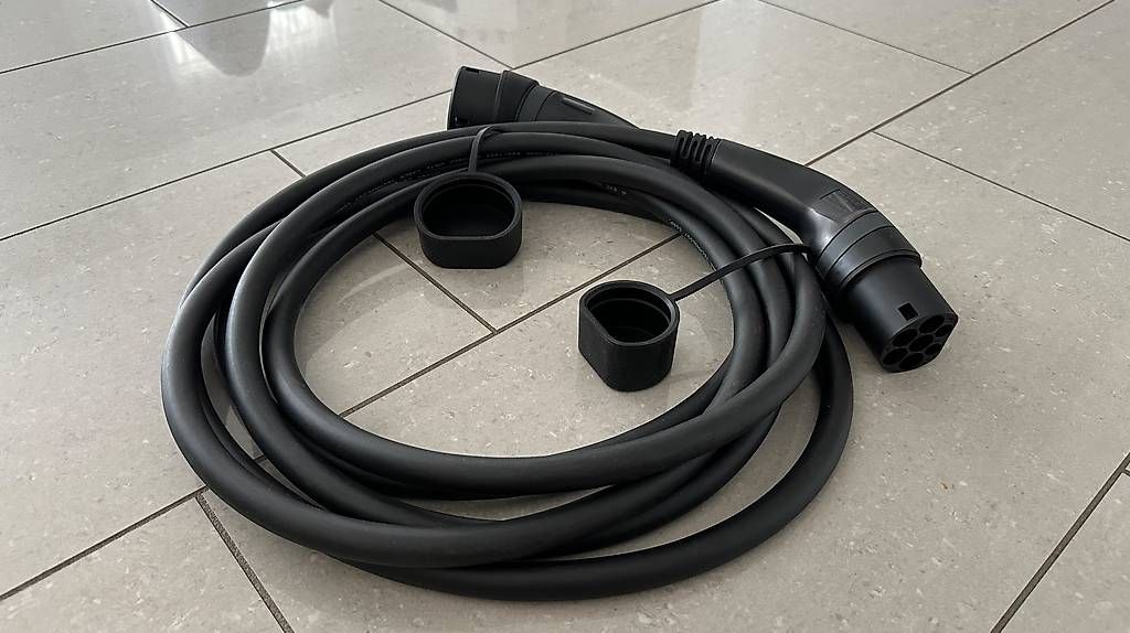 Caricabatterie: Furber Power Autoladekabel 5m – Usato da Unterlunkhofen venduto da Fcbasel92 3