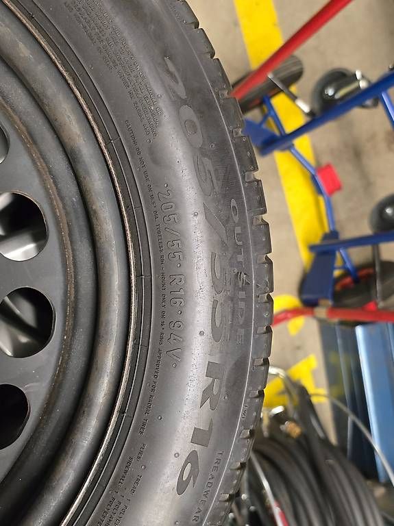 Pneus & Kompletträder: VW Passat Sommerräder – Gebraucht aus Fislisbach von adnan.arshad84 1