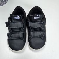 Puma Smash V2 Hook-and-loop Trainers black Size 26 good cond