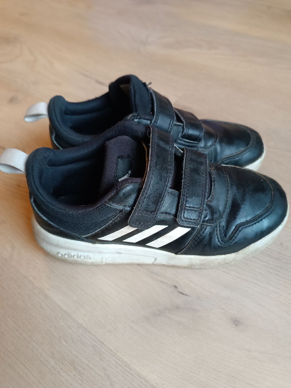 Adidas Scarpe da uomo: Adidas sneaker 30 – Usato da Arbedo venduto da cuc_8zbh 1
