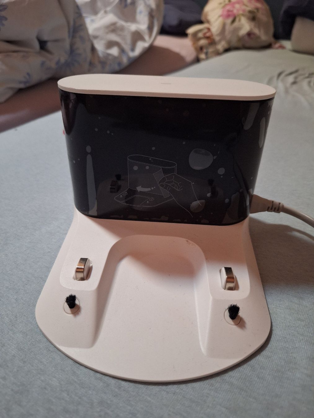 Roborock Ladegeräte: Chargeur Dock Roborock CDZ12RR  – Neu (gemäss Beschreibung) aus Tannay von v1n1p00h