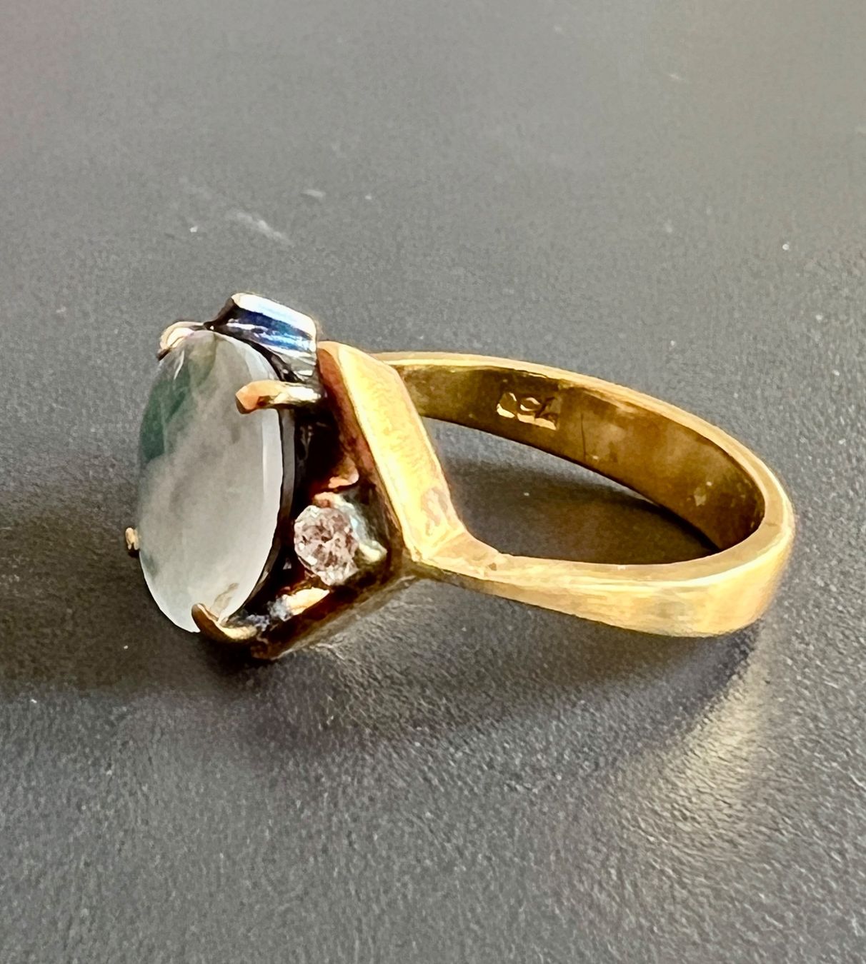 Bagues: Gold-Ring 18 K mit Opal und Zirkonia – D'occasion à Chur par Penting1935 3