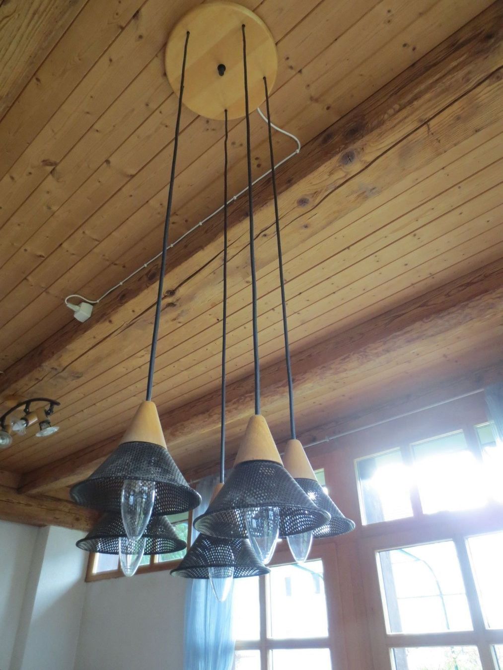 Lampade: Hängelampe mit 5 kleinen Lämpchen – Usato da Männedorf venduto da Livingston