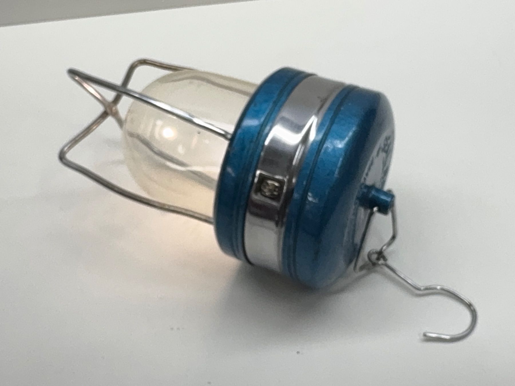 Lampade: Vintage Campinglampe – Usato da Lostorf venduto da Peschmi10 4