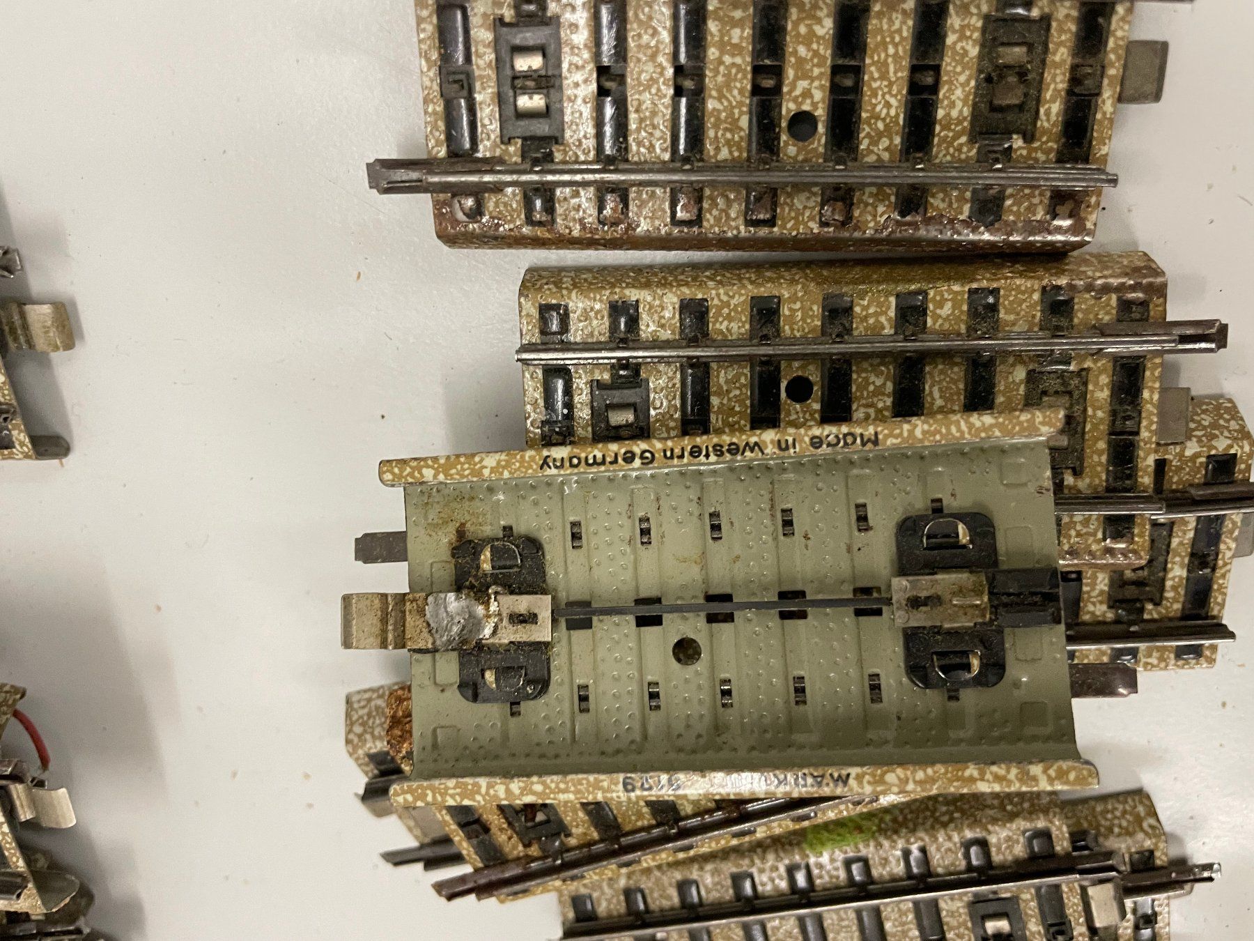Märklin Modellini di ferrovie: rail marklin en vrac 140 pièces – Usato da La Croix (Lutry) venduto da netrajet 4