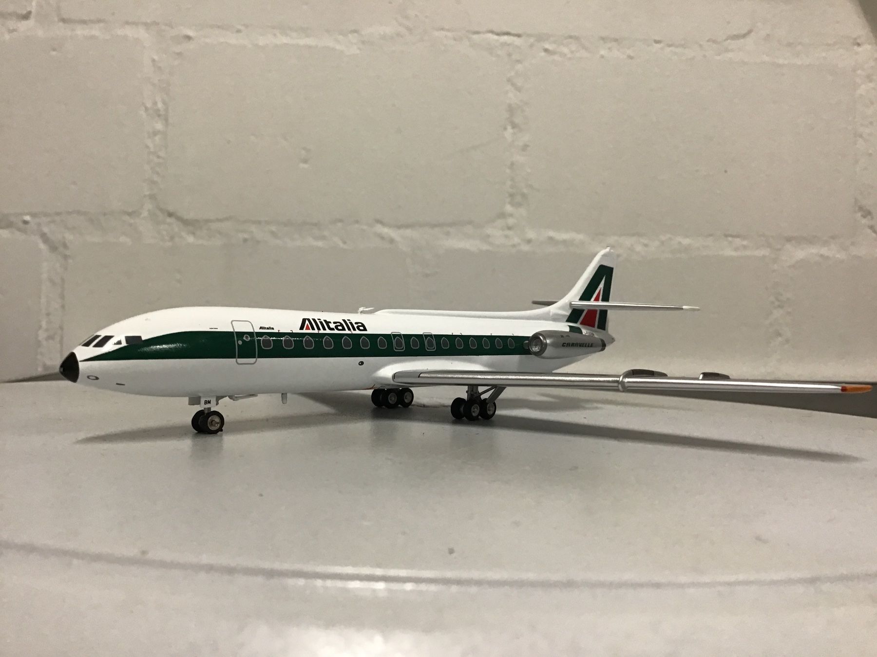 Kit di modellismo & Modellini statici: Alitalia Flugzeugmodell INF Flight 1:200 – Usato da Männedorf venduto da Modell-Spezialisten