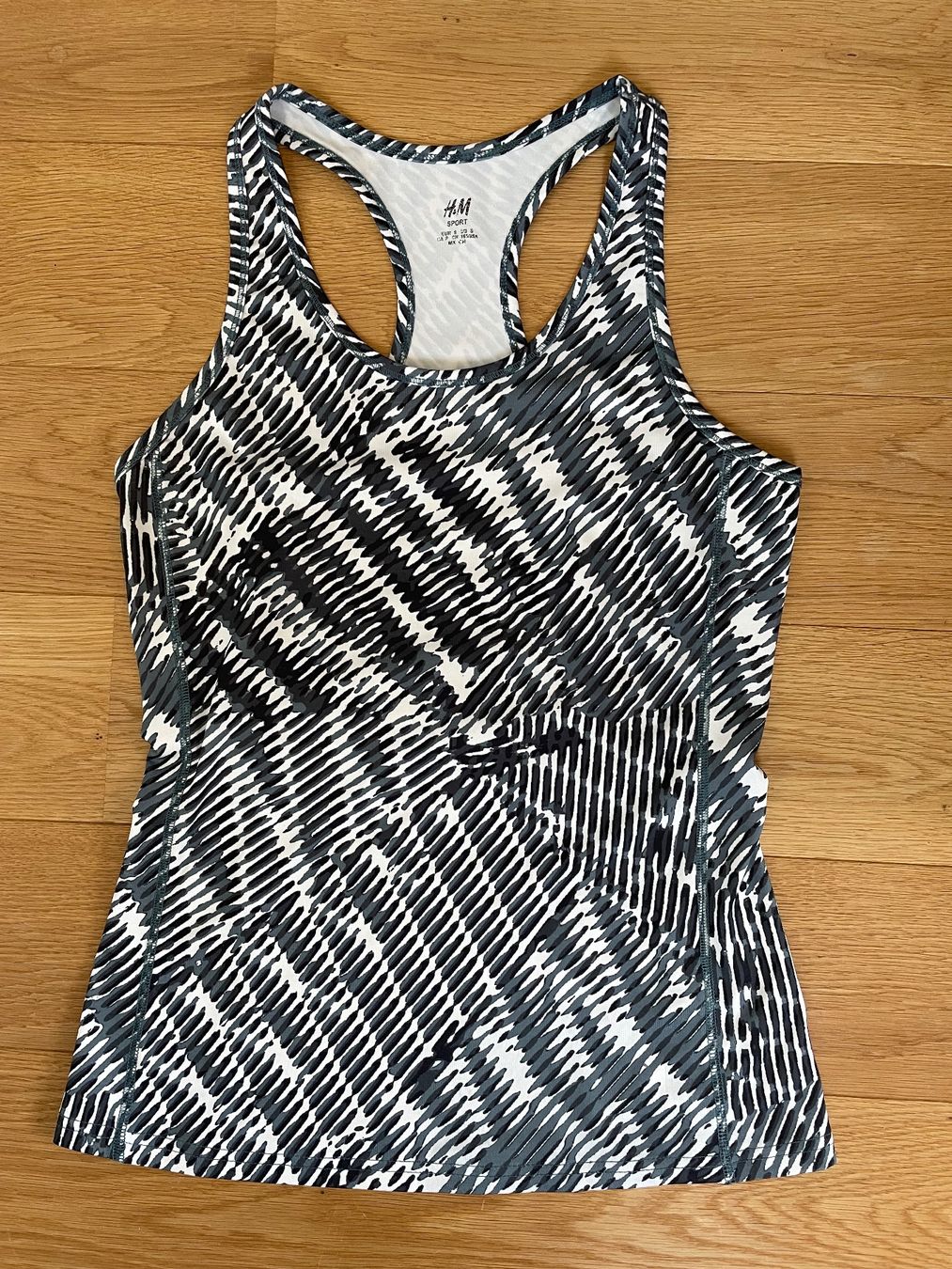 H&M Top: Sporttop Gr. S – Usato da Bern venduto da anoouukk