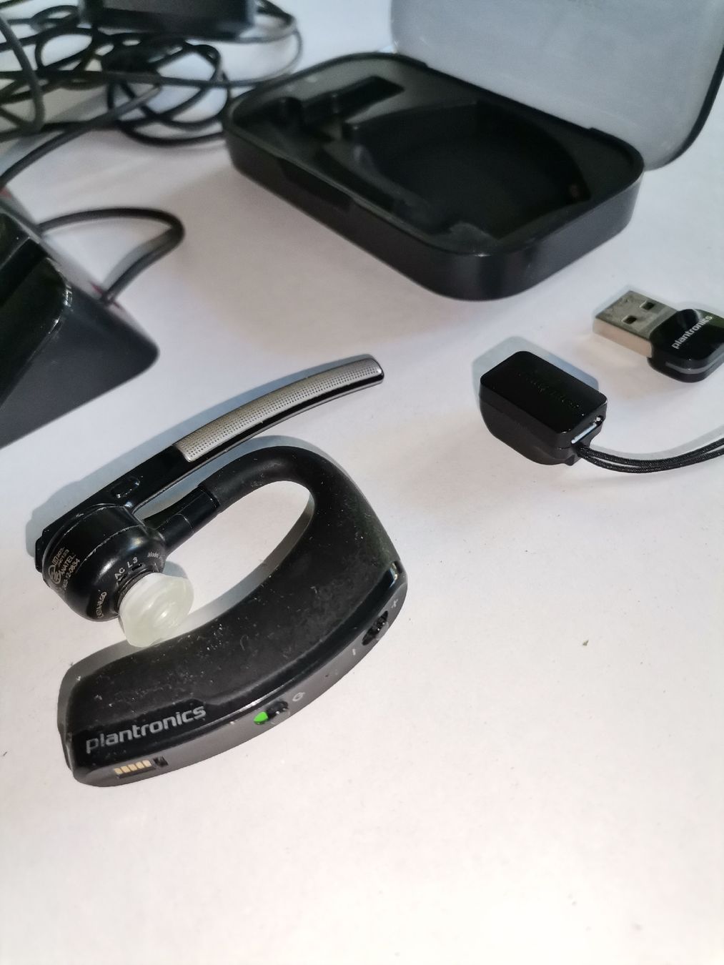 Plantronics Cuffie: Plantronics Voyager Legend Headset – Usato da St. Gallen venduto da Bir_Rer 2