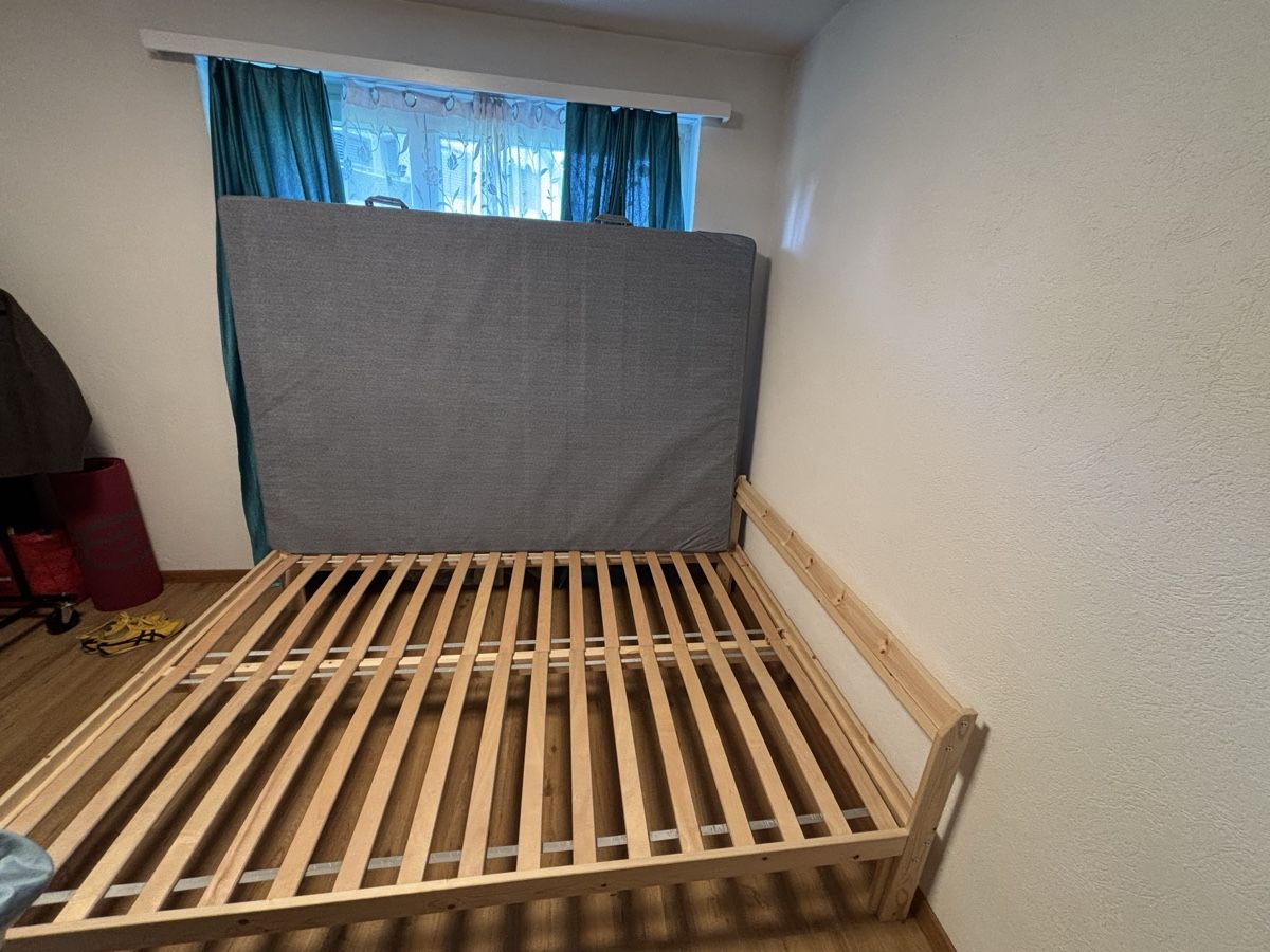 Ikea Letti: IKEA Bed Frame with Mattress & Slatted Base – Usato da Dielsdorf venduto da lha_6rrp 2