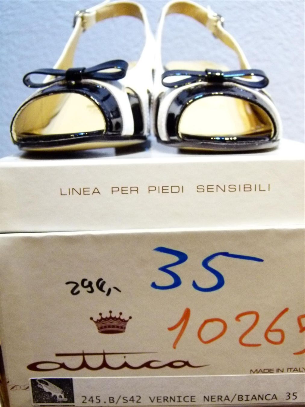 Scarpe da donna: Attica Lederschuhe  Gr.35 Lp,298Fr. – Nuovo (secondo la descrizione) da Uerkheim venduto da Justi.y 7